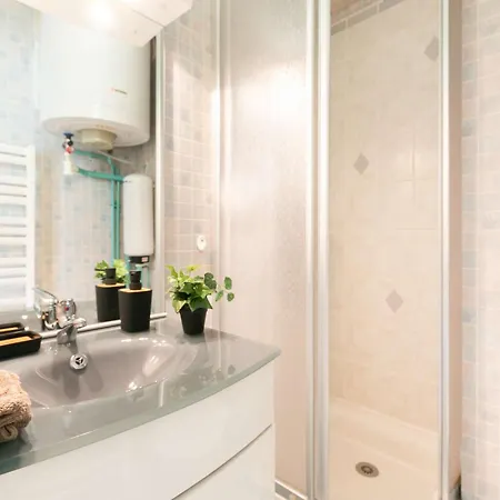 شقة 4 Pers. Avec Balcon Et Acces Direct Aux Pistes A - Fr-1-296-488 *